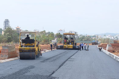 Dự án Thành phố Cà phê được Tập đoàn Trung Nguyên đẩy nhanh tiến độ xây dựng cũng thúc đẩy thị trường bất động sản khu vực lân cận tăng cao.